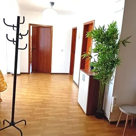 Urban Nest Prime 3br With Spacious Hall & Kitchen Apartment
