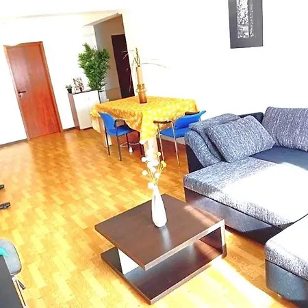 Urban Nest Prime 3br With Spacious Hall & Kitchen