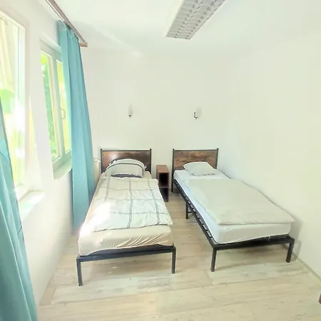 Urban Nest Prime 3br With Spacious Hall & Kitchen * 켈하임 (타우너스)