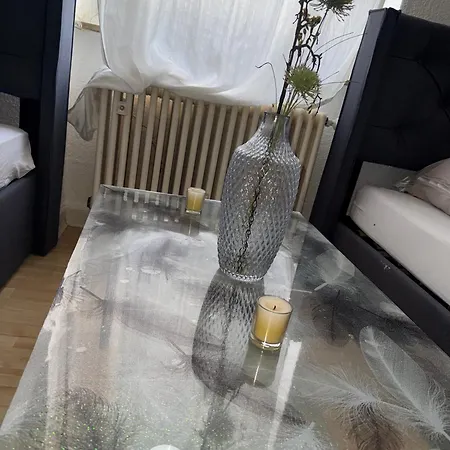 Apartment Urban Nest Prime 3br With Spacious Hall & Kitchen Kelkheim