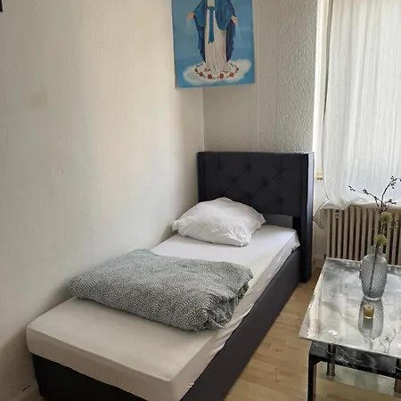 Urban Nest Prime 3br With Spacious Hall & Kitchen Apartment