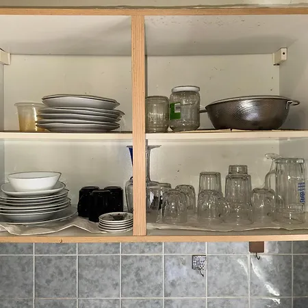 Urban Nest Prime 3br With Spacious Hall & Kitchen Apartment *