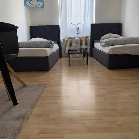 Urban Nest Prime 3br With Spacious Hall & Kitchen Kelkheim