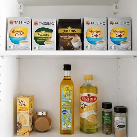 Urban Nest Prime 3br With Spacious Hall & Kitchen Kelkheim