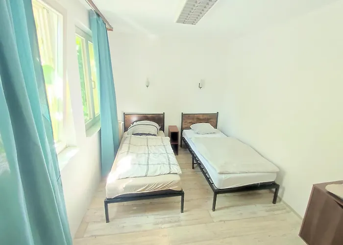 Urban Nest Prime 3br With Spacious Hall & Kitchen * Kelkheim