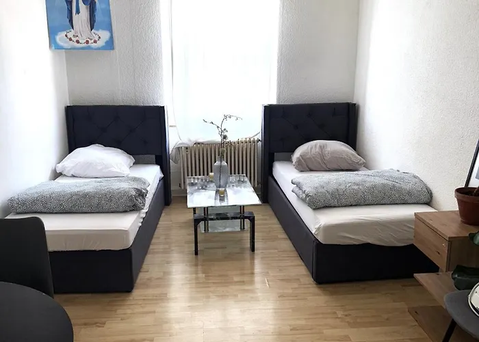 Urban Nest Prime 3br With Spacious Hall & Kitchen Apartment Kelkheim