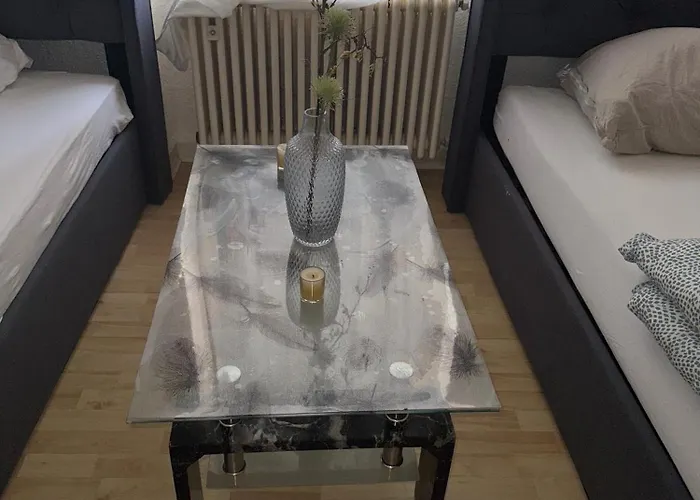 Urban Nest Prime 3br With Spacious Hall & Kitchen Kelkheim