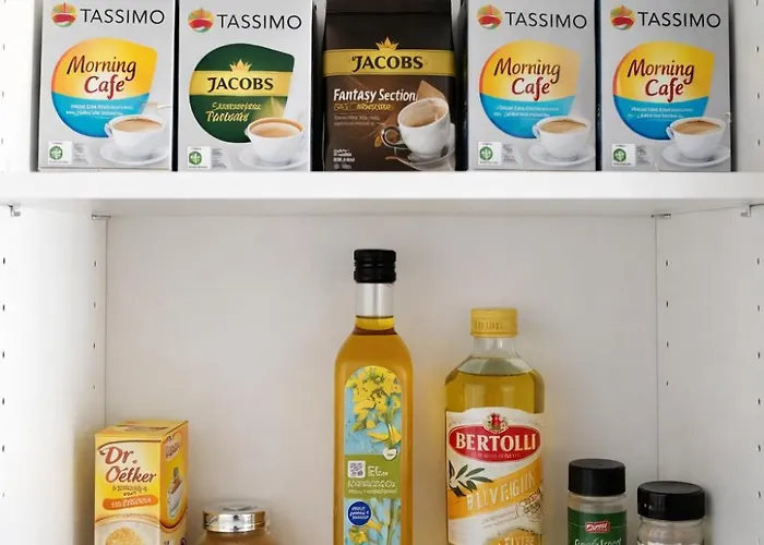 Urban Nest Prime 3br With Spacious Hall & Kitchen Kelkheim