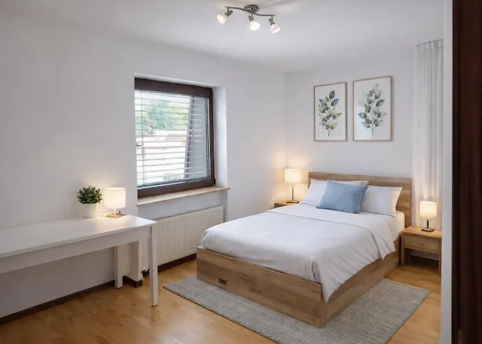 Apartment Urban Nest Prime 3br With Spacious Hall & Kitchen Kelkheim